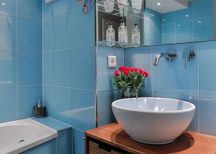 Raantem Hues, Ra 05 *