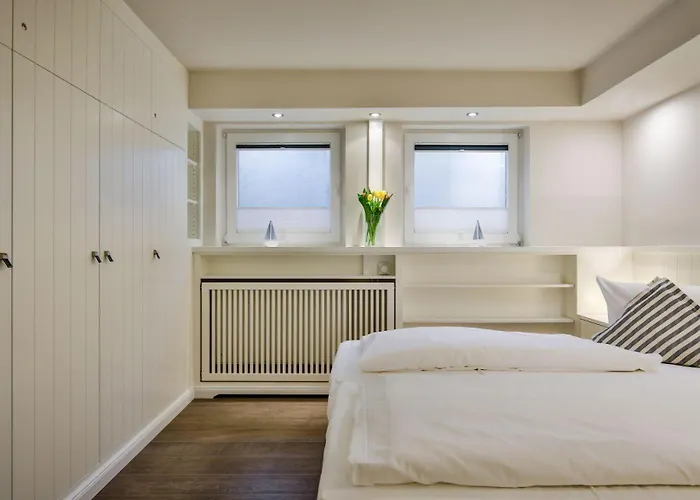 Raantem Hues, Ra 05 Sylt